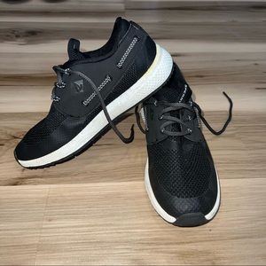 EUC SPERRY RUNNING GYM SHOES FOR KIDS US 2.5